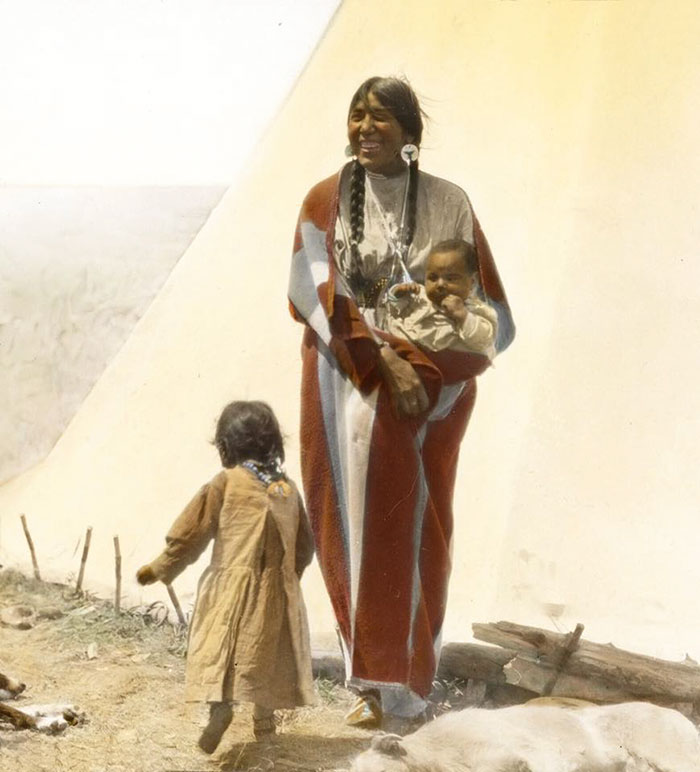 "Coming Running". Blackfeet Woman With Children. Montana. Early 1900s. Glass Lantern Slide By W