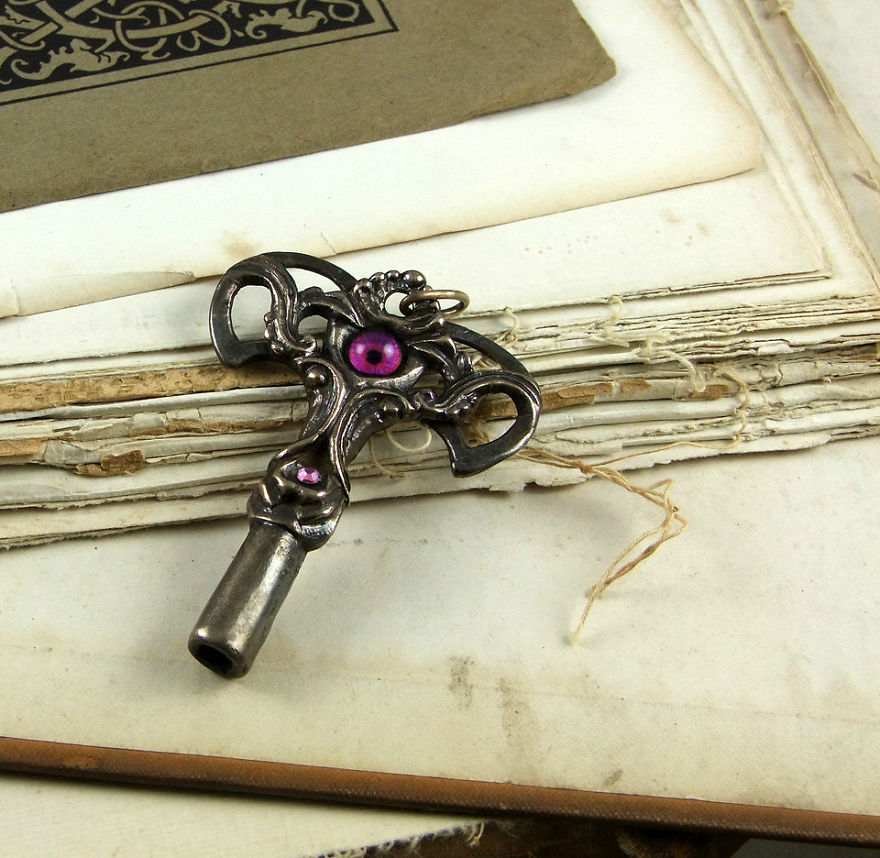 Studio Hibernacula Creates Hand Made Occult And Spiritual Wonders You Can Wear Every Day! Studio Hibernacula Creates Hand Made Occult And Spiritual Wonders You Can Wear Every Day!