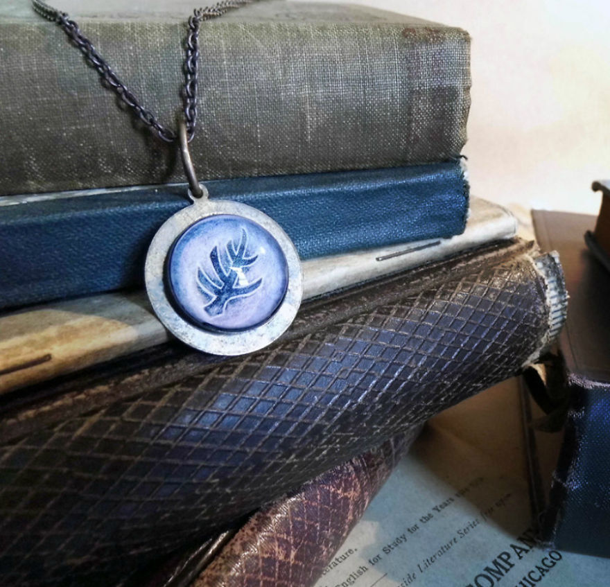 Studio Hibernacula Creates Hand Made Occult And Spiritual Wonders You Can Wear Every Day! Studio Hibernacula Creates Hand Made Occult And Spiritual Wonders You Can Wear Every Day!