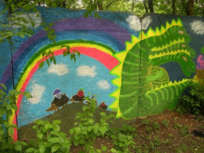 Fairy Tale Mural Stone Fence Decor