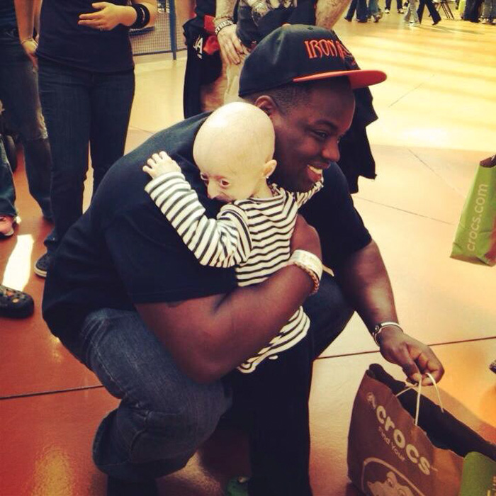 girl-rare-disease-progeria-powerlifter-friendship-lindsay-ratcliffe-david-douglas-8