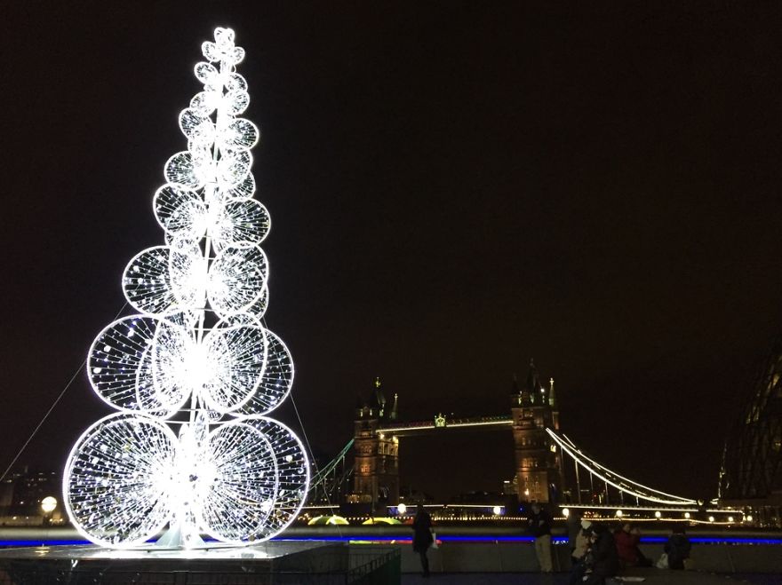 London Bridge At Christmas
