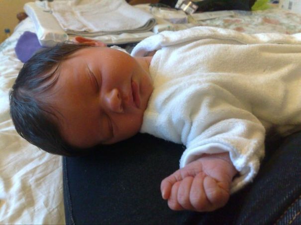 Ella Galloway, About 2 Weeks Old (2011)