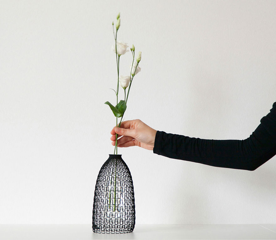 I 3D-Print Vases To Give Plastic Bottle A Second Life