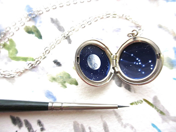 miniature-astromony-oil-painting-jewelry-rustic-lockets-khara-ledonne-13