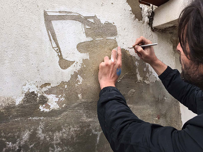 Peeling Off Old Paint To Tell Stories Of Palestinian Refugees