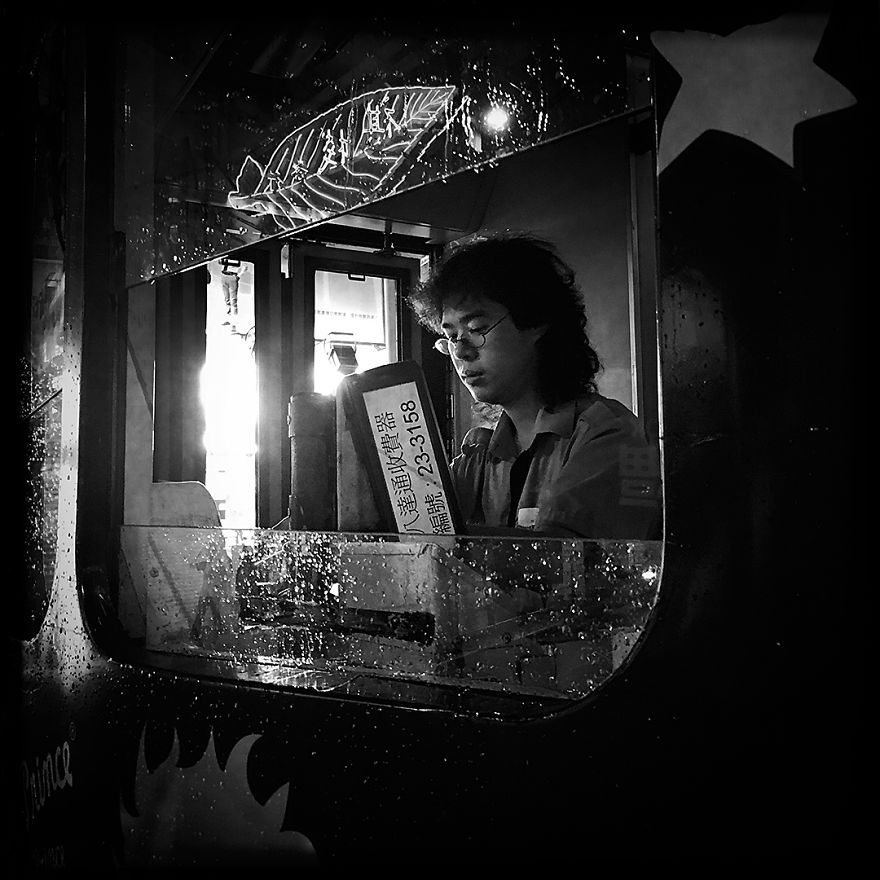 I Spent 120 Hours Documenting Hong Kong Street Life And These Are The Results I Spent 120 Hours Documenting Hong Kong Street Life And These Are The Results