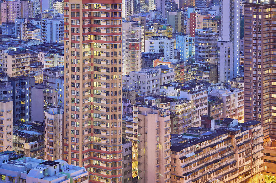 The Blue Moment: I Photograph The Atmosphere Of Hong Kong During Last Minutes Of Dusk