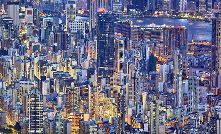 The Blue Moment: I Photograph The Atmosphere Of Hong Kong During Last Minutes Of Dusk The Blue Moment: I Photograph The Atmosphere Of Hong Kong During Last Minutes Of Dusk
