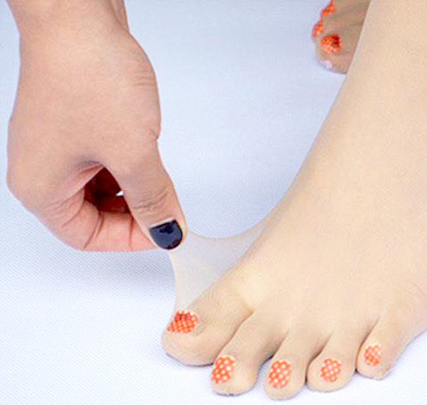 toe-nail-art-polish-stockings-japan-1 toe-nail-art-polish-stockings-japan-1