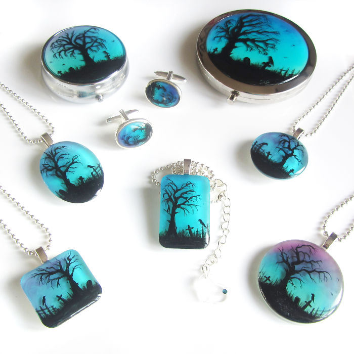 I Paint Miniature Scenes With Pins And Tiny Brushes In Resin.