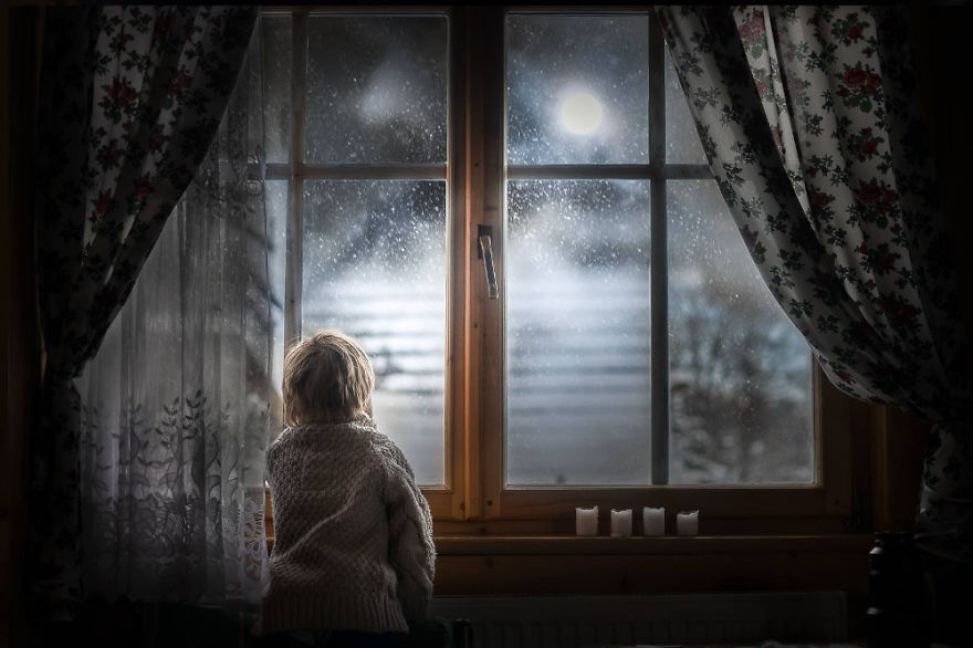 Polish Photographer And Mother Captures Magical Moments Of Her Childrens' Days