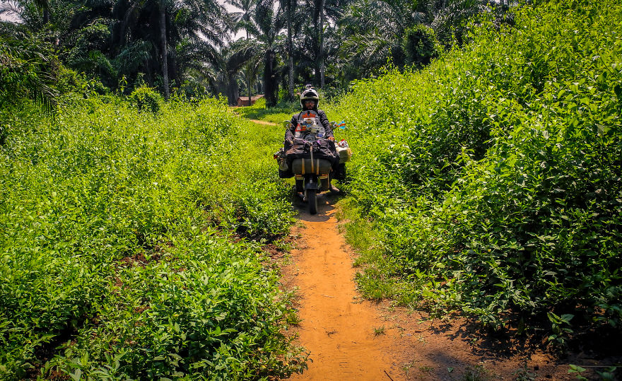 We've Visited 27 Countries And Traveled 60,000km On A Vespa Scooter We've Visited 27 Countries And Traveled 60,000km On A Vespa Scooter