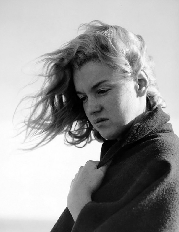 young-marilyn-monroe-norma-jeane-dougherty-andre-de-dienes-malibu-13