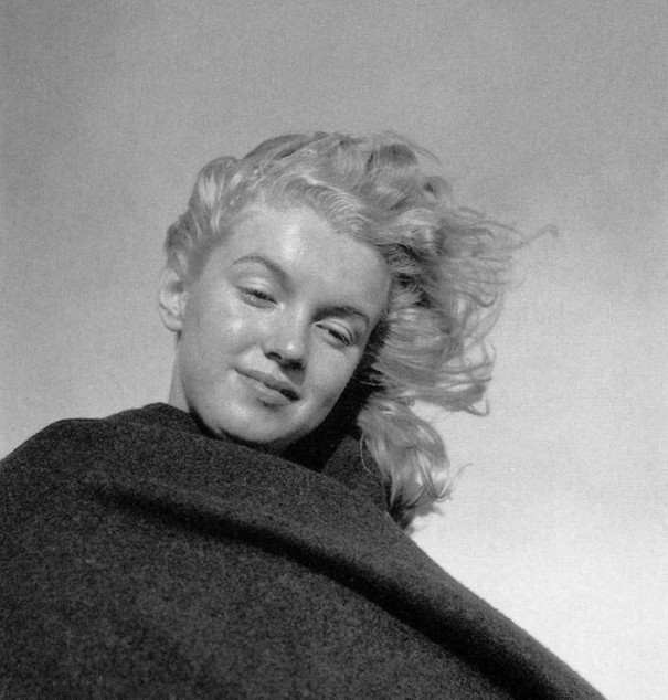 young-marilyn-monroe-norma-jeane-dougherty-andre-de-dienes-malibu-14
