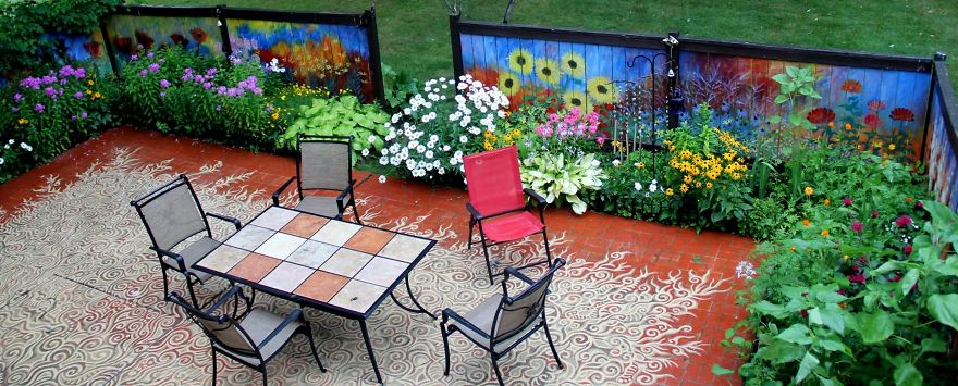I Revived Our Old Garden Fence By Painting Vivid Flowers On It
