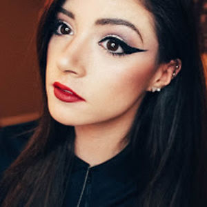 chrissycostanza avatar