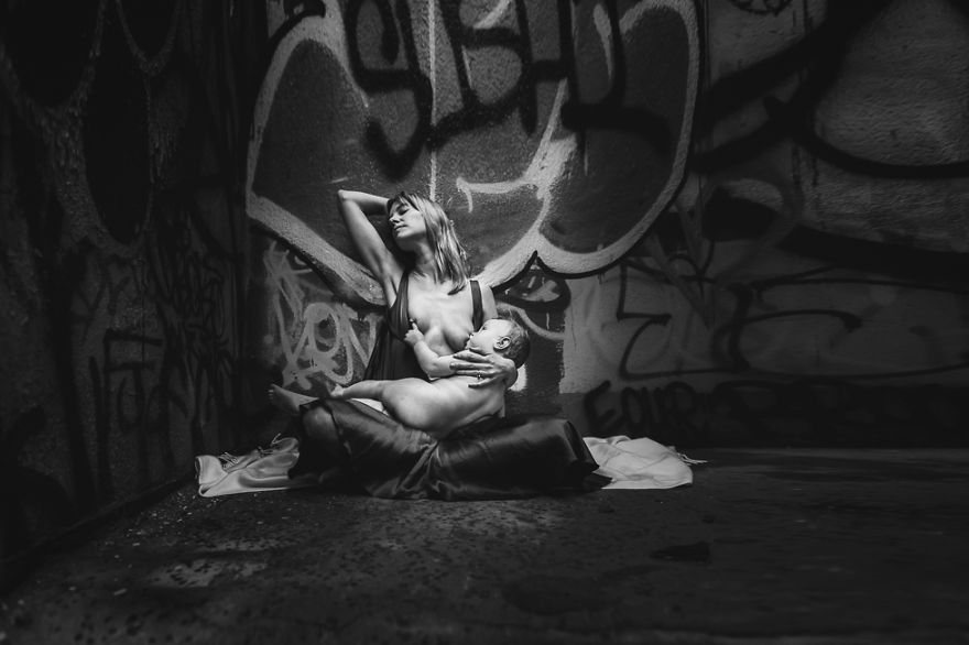 I Photograph Breastfeeding Moms To Show That It Shouldn't Be Taboo