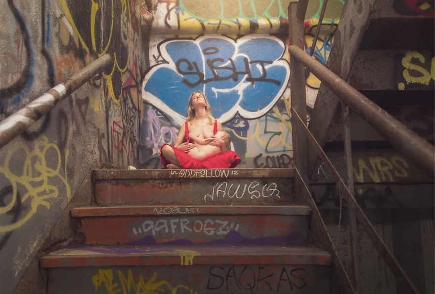I Photograph Breastfeeding Moms To Show That It Shouldn't Be Taboo