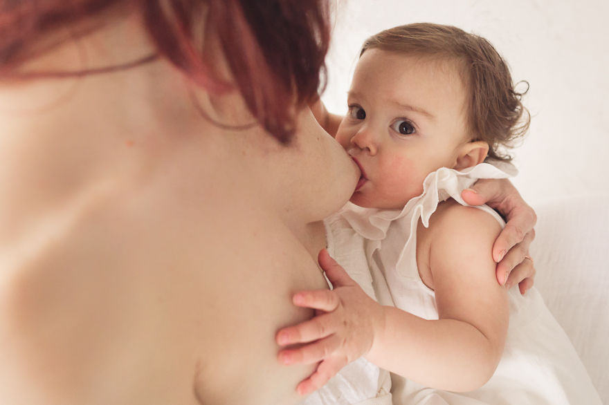 I Photograph Breastfeeding Moms To Show That It Shouldn't Be Taboo