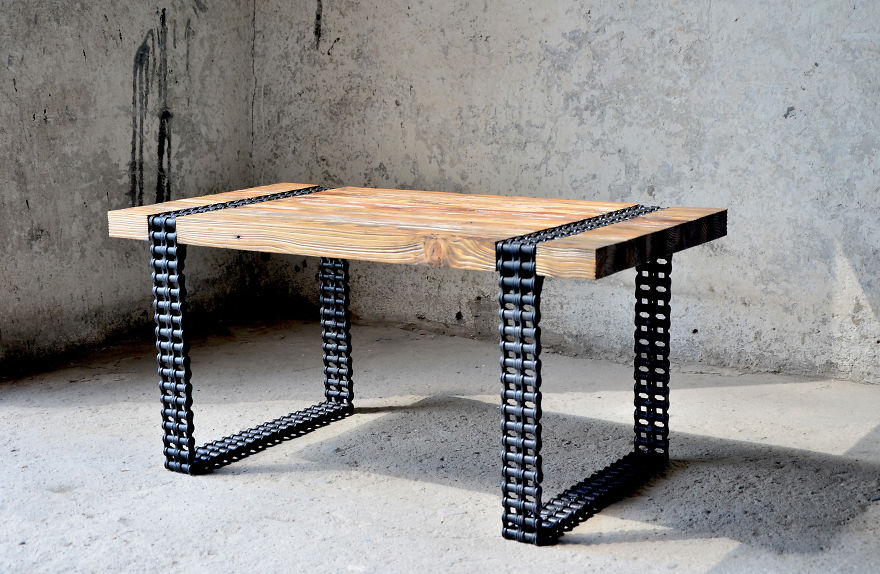 We Turned Old Wood And Rusty Chain Into A Coffee-Table