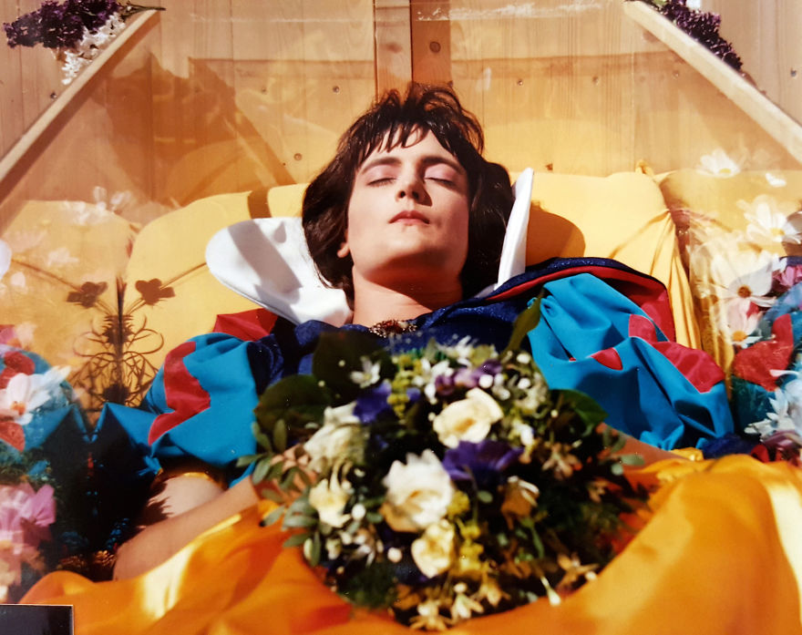 Over 20 Year Ago Snow White And Prince Charming Got Married In Real Life