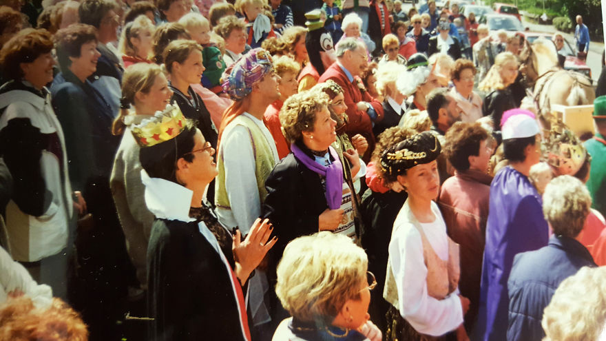Over 20 Year Ago Snow White And Prince Charming Got Married In Real Life
