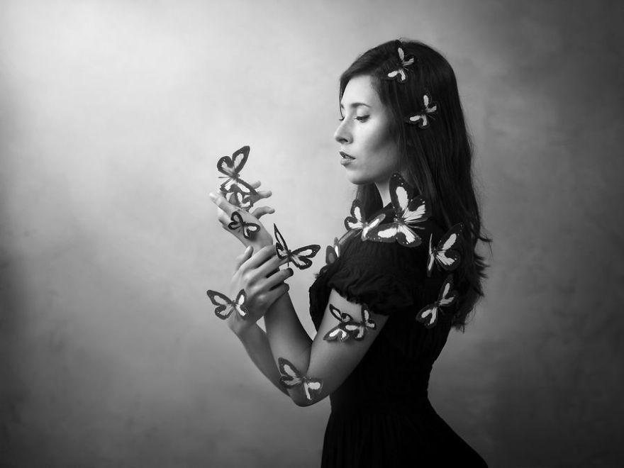 I Create Black And White Fine Art Portraits That Reveal People's Inner Faces