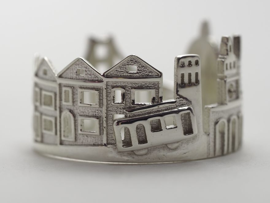 I Create Wearable Cityscapes With A Piece Of City Spirit