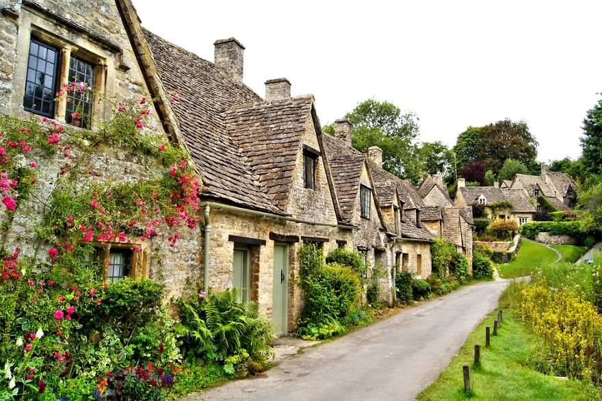 The Green & Pleasant Land &ndash; 10 Most Charming Small Towns In England
