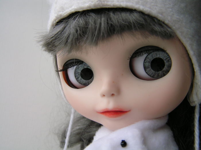 I Carve And Paint Blythe Dolls :)