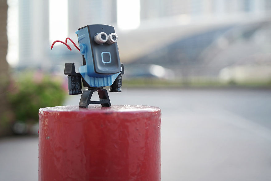 I Turn Electronic Waste Into Tiny Robots I Turn Electronic Waste Into Tiny Robots