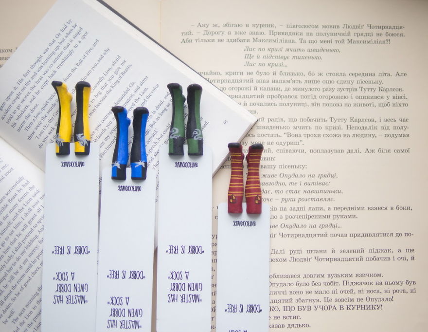 Cute Bookmarks That Make Tiny Legs Stick Out Of Your Book (Part 2) Cute Bookmarks That Make Tiny Legs Stick Out Of Your Book (Part 2)