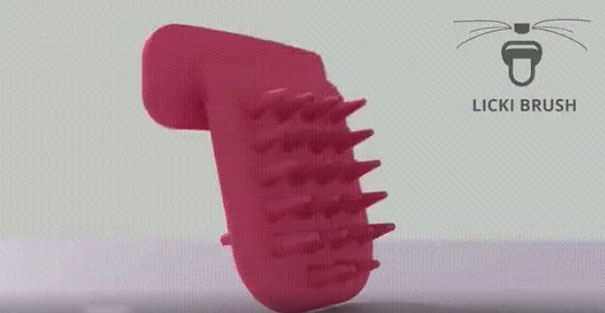 cat-licking-tongue-licki-brush-3 cat-licking-tongue-licki-brush-3