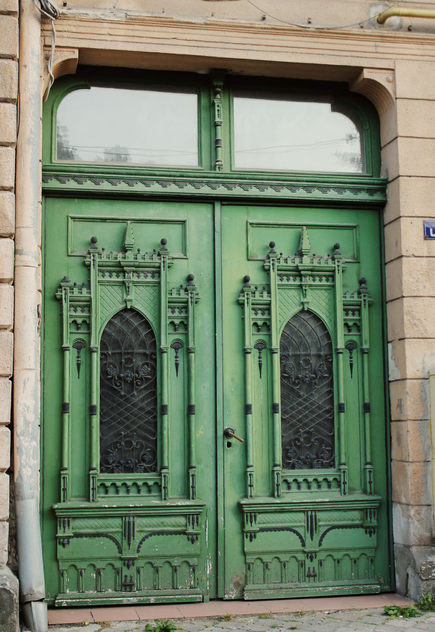 A Moldavian Girl Follows The Doors Through Romania A Moldavian Girl Follows The Doors Through Romania