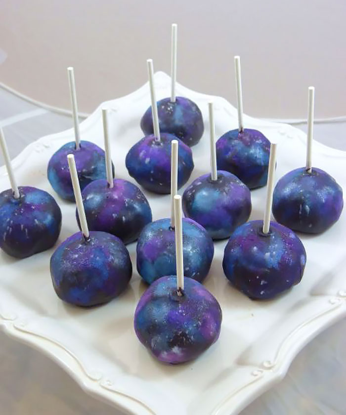 Galaxy Cake Pops