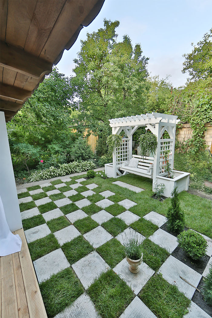 Terrace With Chess In Kiev