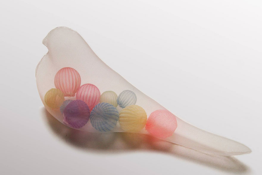 translucent-fabric-jewerly-japan-sculptures-mariko-kusumoto-20 translucent-fabric-jewerly-japan-sculptures-mariko-kusumoto-20
