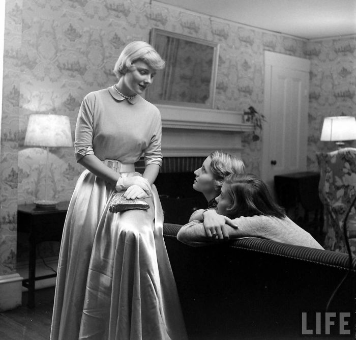 1940s And 1950s Fashion Photography By Nina Leen