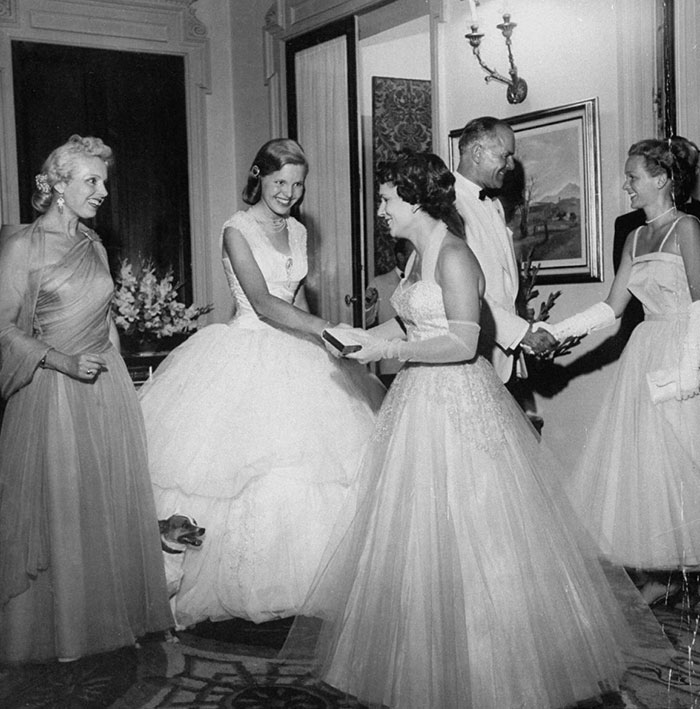 1940s And 1950s Fashion Photography By Nina Leen