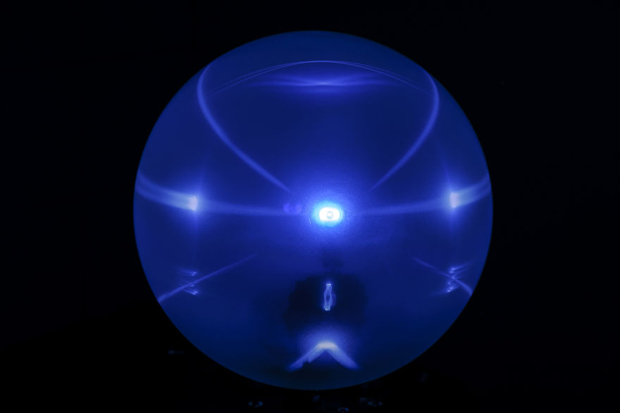 We Recreate Beautiful Atmospheric Ice Halos Using Spinning Glass Crystals We Recreate Beautiful Atmospheric Ice Halos Using Spinning Glass Crystals