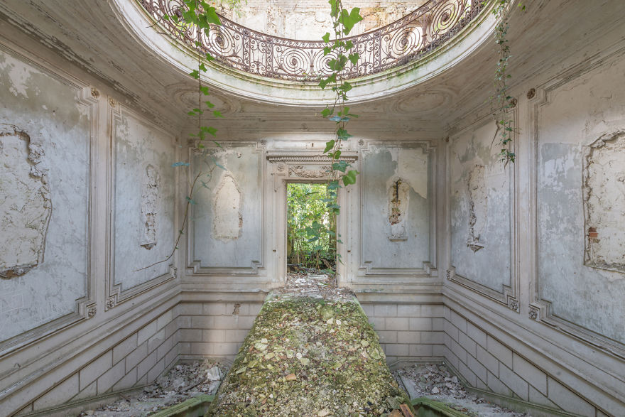 I Photograph Abandoned Buildings While Travelling Across Europe (Part 2) I Photograph Abandoned Buildings While Travelling Across Europe (Part 2)