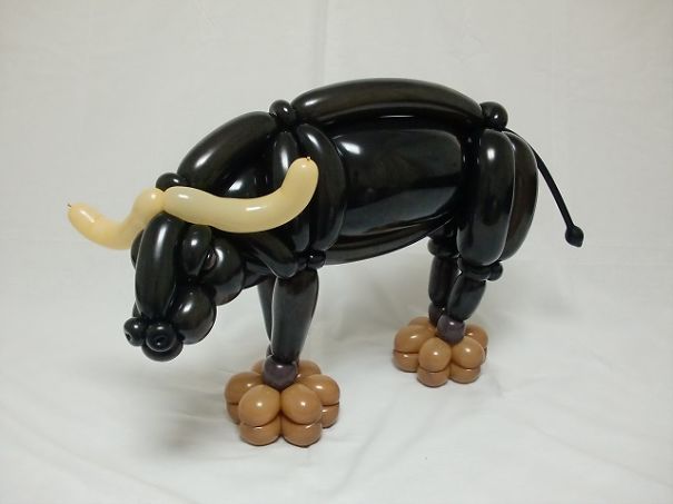 I Create Realistic Balloon Animals