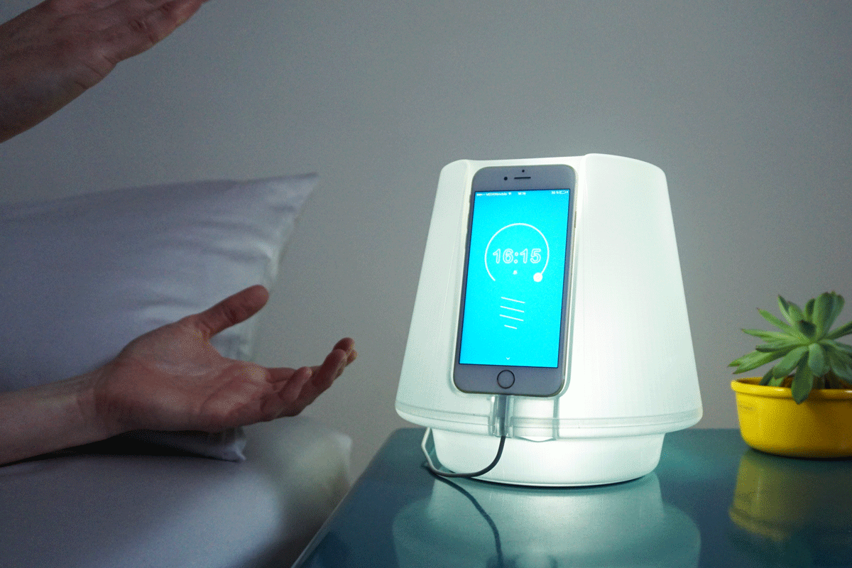 I Turned This Phone Into A Bed Side Lamp