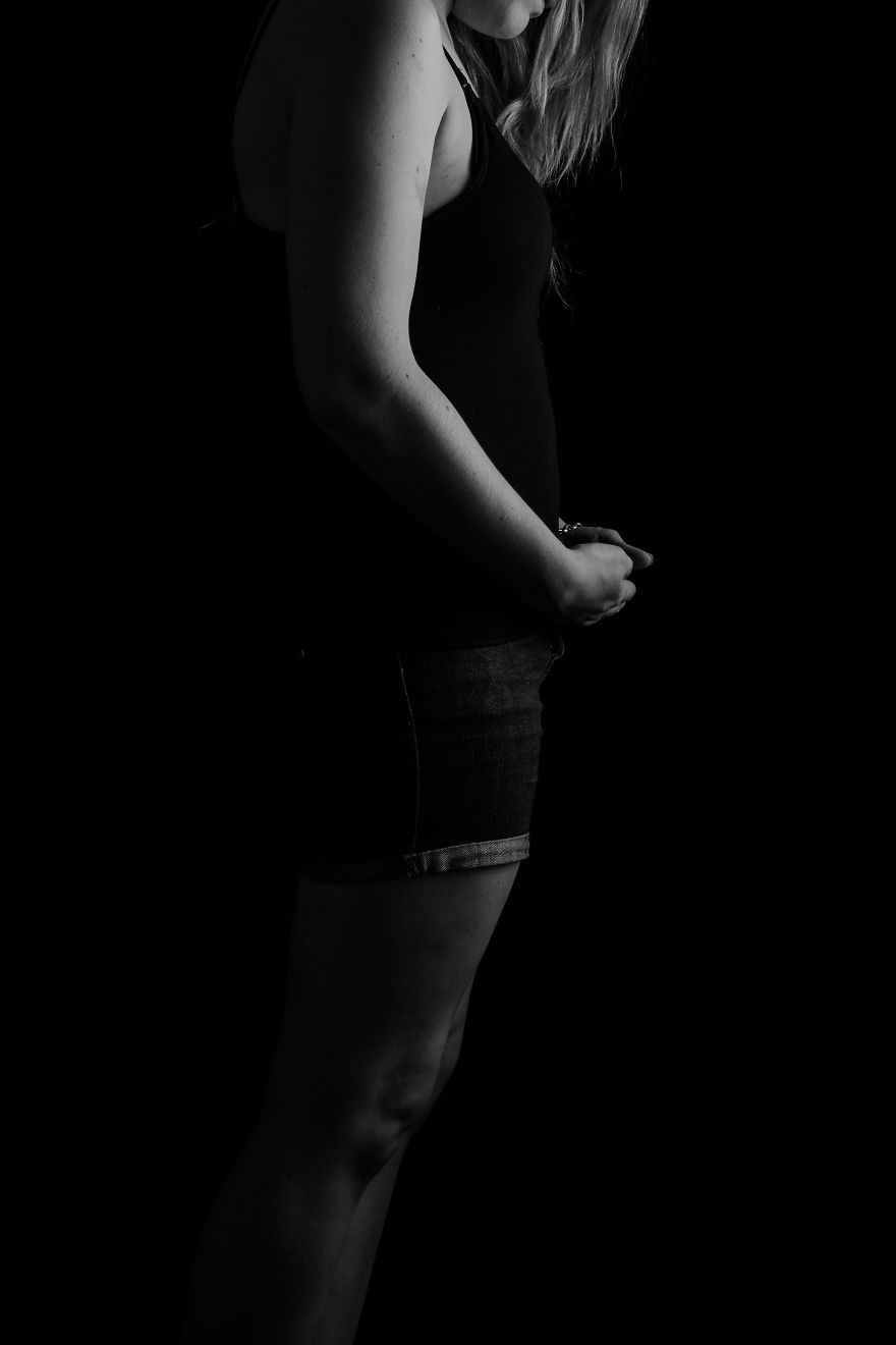 I Took Pictures Of Myself To Show The Grief Of My Miscarriage I Took Pictures Of Myself To Show The Grief Of My Miscarriage