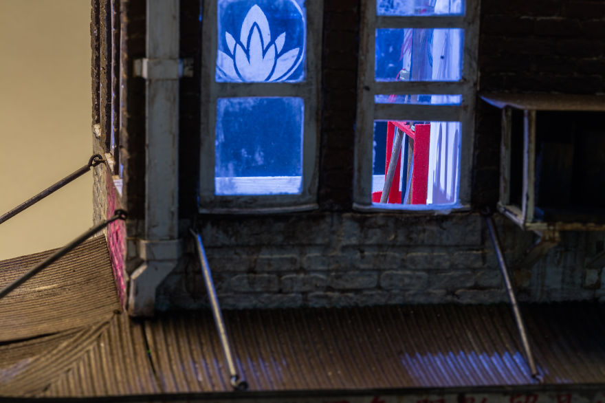 I Create Miniature Urban Landscapes Out Of Cardboard And Wood