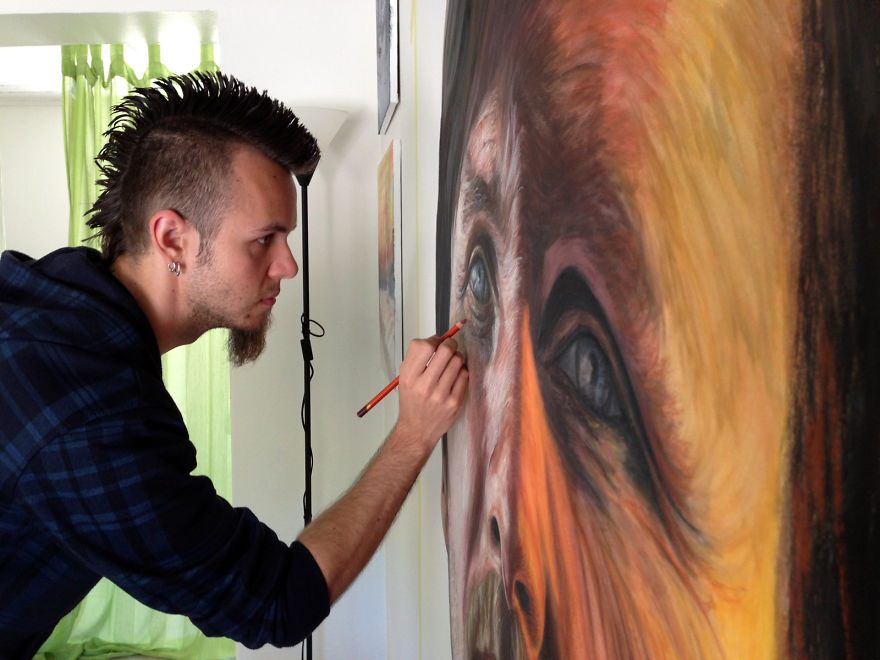 I Created Large Hyperrealistic Pencil Portraits Of My Family