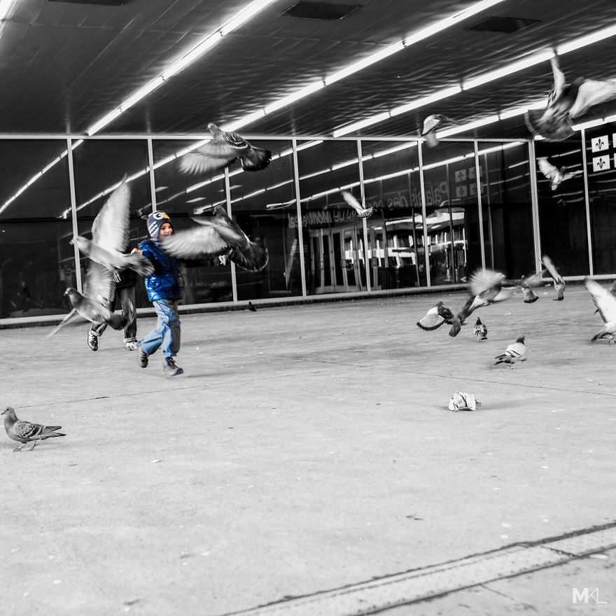 I Capture The Little Moments That Make Children's Lives So Colorful