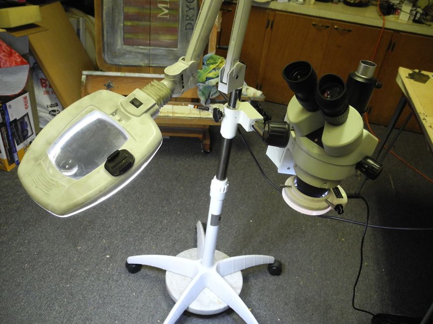 I Carved A Family Of Elephants Into A Pencil