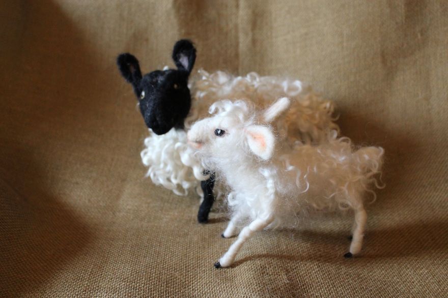 My Hobby Of Needle Felting Animals Lets Me Work While Enjoying Myself